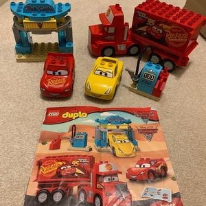 Lego Duplo Flo’s Café 10846 retired set